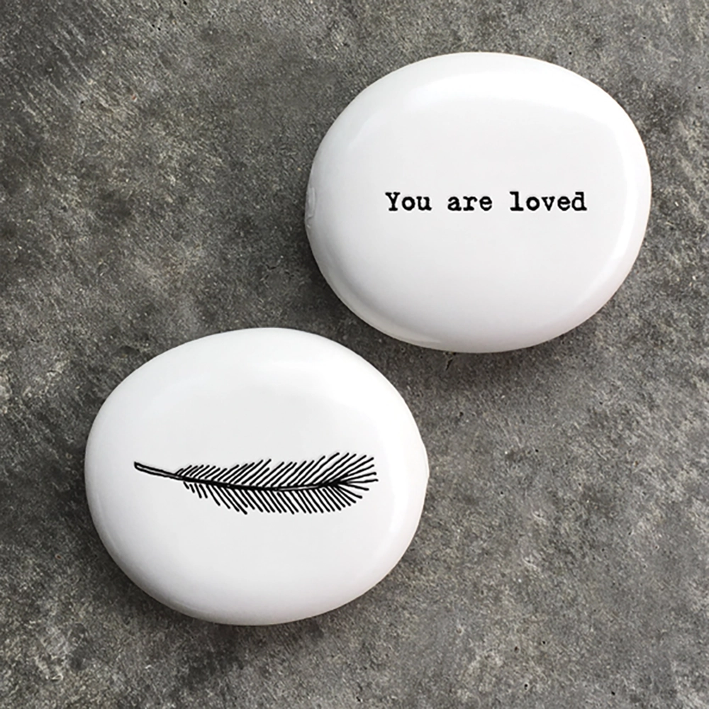 1880Q-Pebble-You-Are-Loved-Pedrinha-2