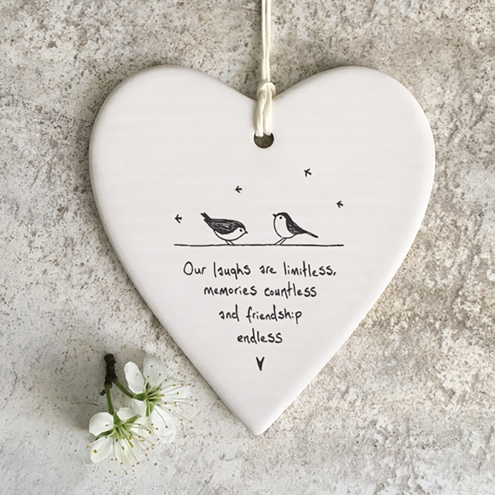 5104-Coração-de-Porcelana-Our-Laughs-Are-2