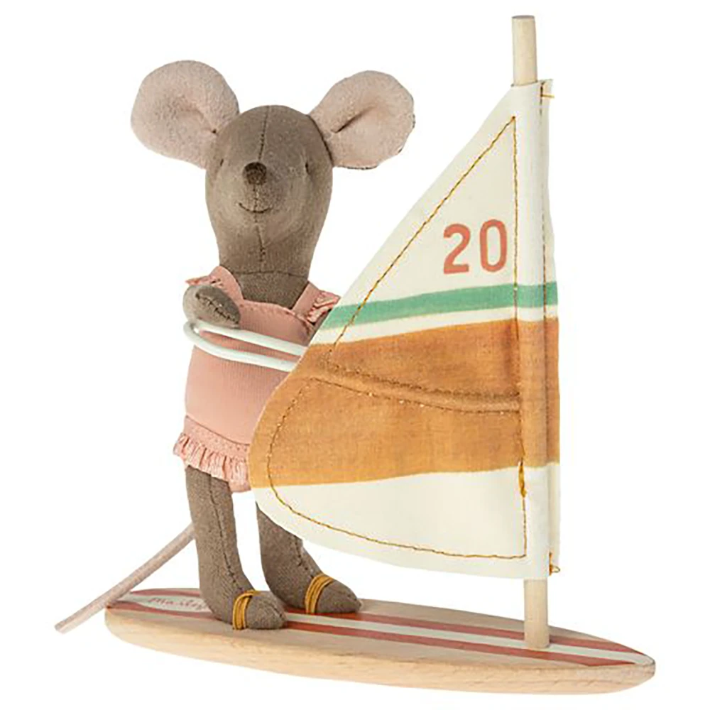 5121-Irma-Mais-Nova-Ratinho-Windsurf-Maileg-1