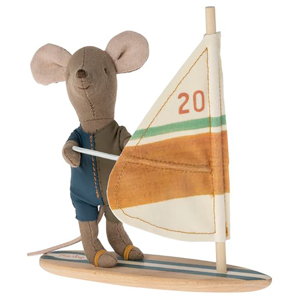 5122-Irmao-Mais-Novo-Ratinho-Windsurf-Maileg-1