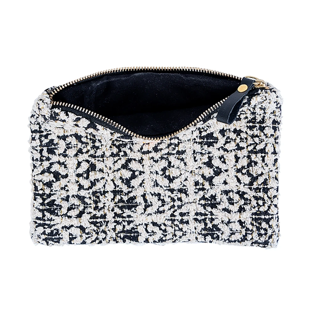 6145-Bolsa-Cosmeticos-Majoie-Preto-Branco-3
